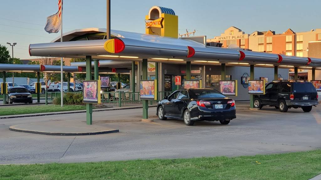 Sonic Drive-In | restaurant | 1900 S Meridian Ave, Oklahoma City, OK 73108, USA | 4056861900 OR +1 405-686-1900