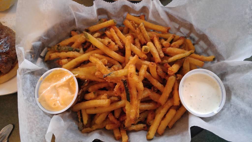 Patricks Pub | restaurant | 7 Willison Pl, Cumberland, MD 21502, USA | 3017221007 OR +1 301-722-1007