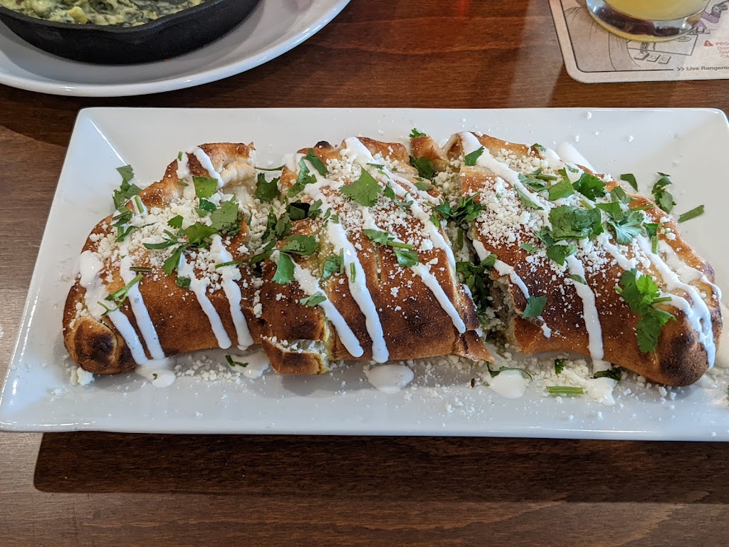 Pizzeria Del Sol | restaurant | 3010 S 99th Ave, Phoenix, AZ 85353, USA | 6234404004 OR +1 623-440-4004