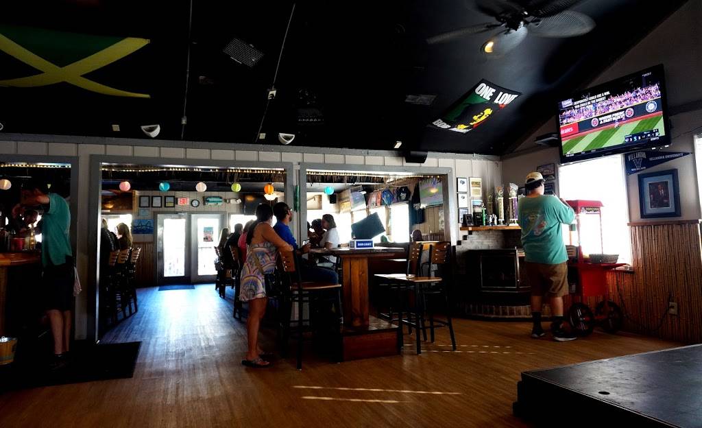 Loggerheads Beach Grill | restaurant | 123 W Ashley Ave, Folly Beach, SC 29439, USA | 8435882365 OR +1 843-588-2365