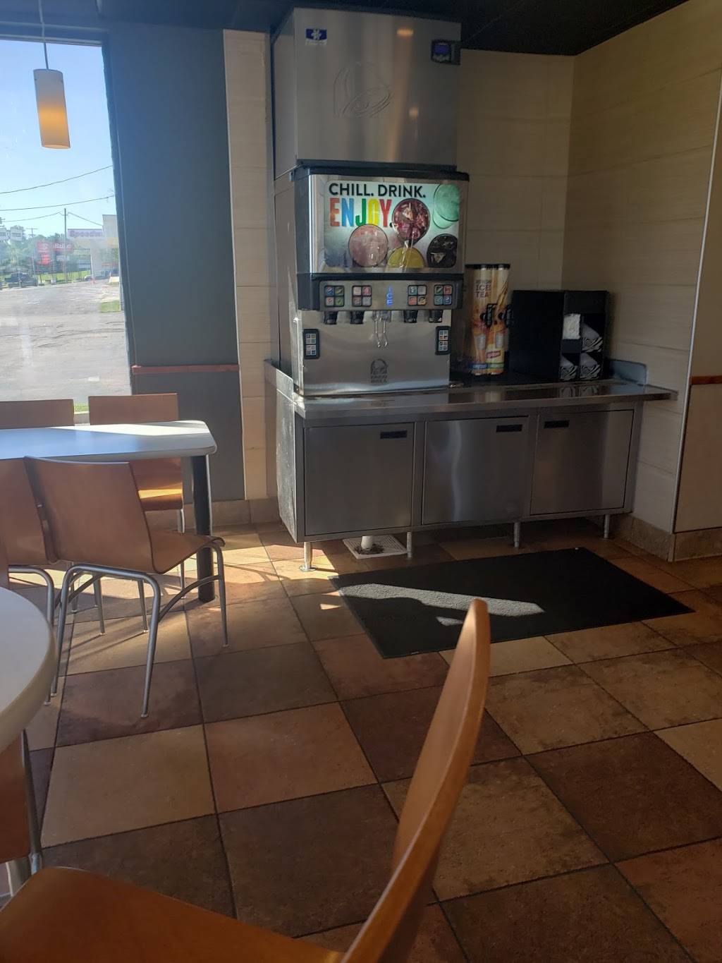 Taco Bell | meal takeaway | 1115 Upper Valley Pike, Springfield, OH 45504, USA | 9373234313 OR +1 937-323-4313