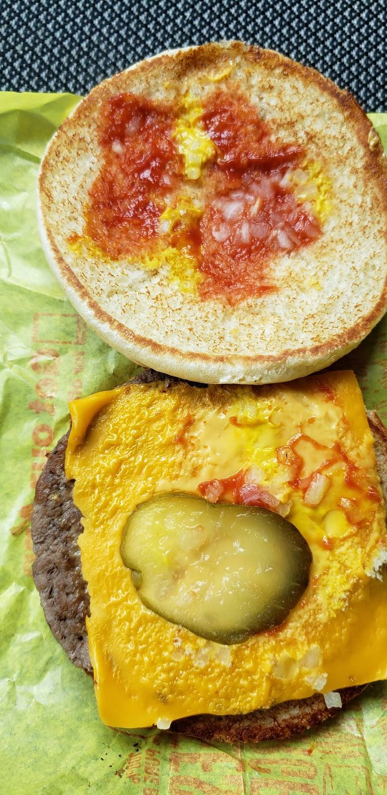 McDonalds | cafe | 2450 Dixie Hwy, Waterford Twp, MI 48328, USA | 2483344800 OR +1 248-334-4800