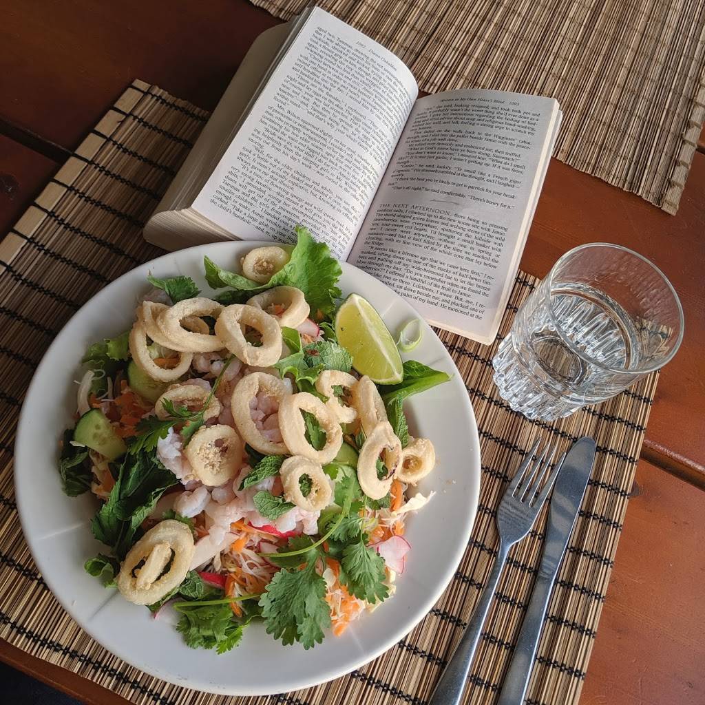 Le Resto Chelsea | restaurant | 528 Route 105, Chelsea, QC J9B 1L2, Canada | 8198275559 OR +1 819-827-5559