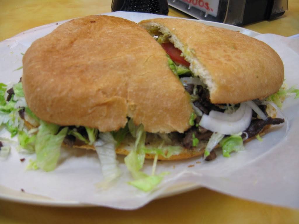 La Azteca Taqueria & Market | restaurant | 452 TN-46, Dickson, TN 37055, USA | 6153757242 OR +1 615-375-7242