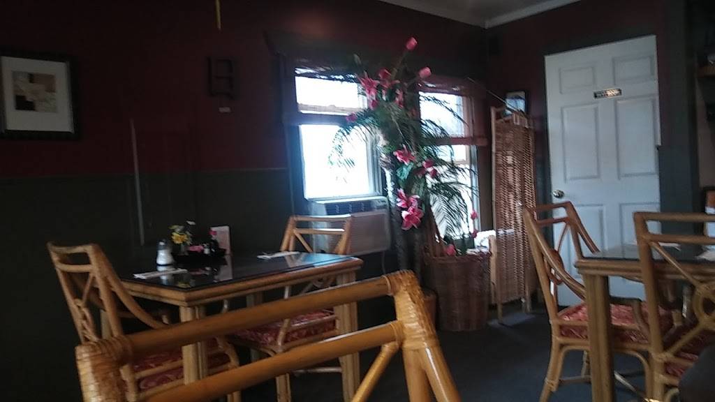 Chopstix | restaurant | 311 Center St E, Eatonville, WA 98328, USA | 3608326261 OR +1 360-832-6261