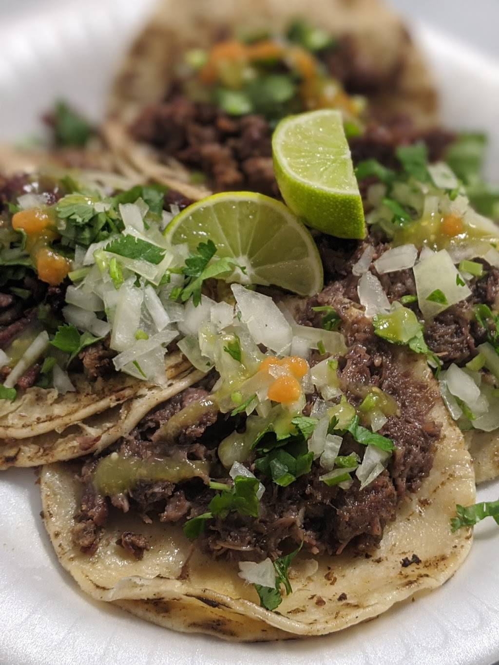 Tacos el toro (al vapor) | restaurant | 600 Bradshawe Ave, East Los Angeles, CA 90022, USA | 5623030214 OR +1 562-303-0214