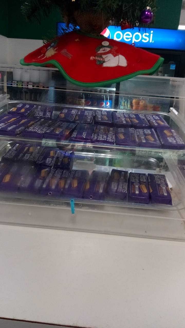 Romeos Pizza & Sandwiches | restaurant | 428 W Shaw Ave, Clovis, CA 93612, USA | 5593234505 OR +1 559-323-4505