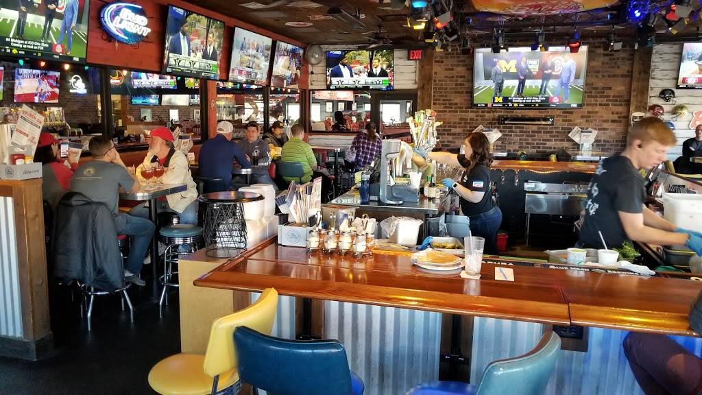 Bubbas 33 | restaurant | 5807 Constitution Ave, Colorado Springs, CO 80915, USA | 7195761223 OR +1 719-576-1223