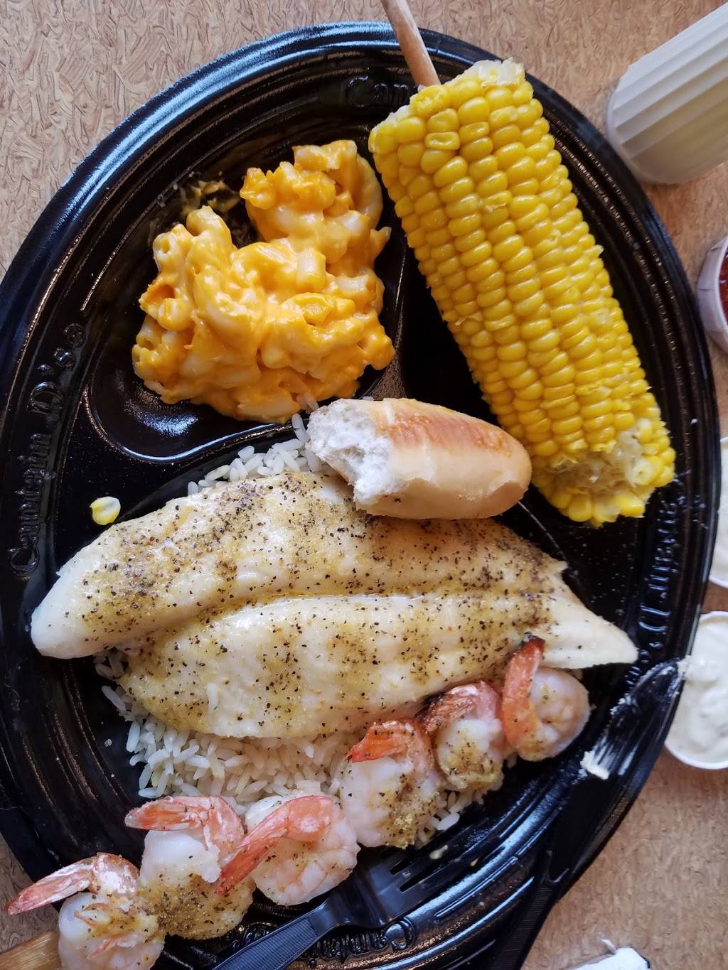 Captain Ds | restaurant | 1234 E Fillmore St, Colorado Springs, CO 80907, USA | 7194738268 OR +1 719-473-8268