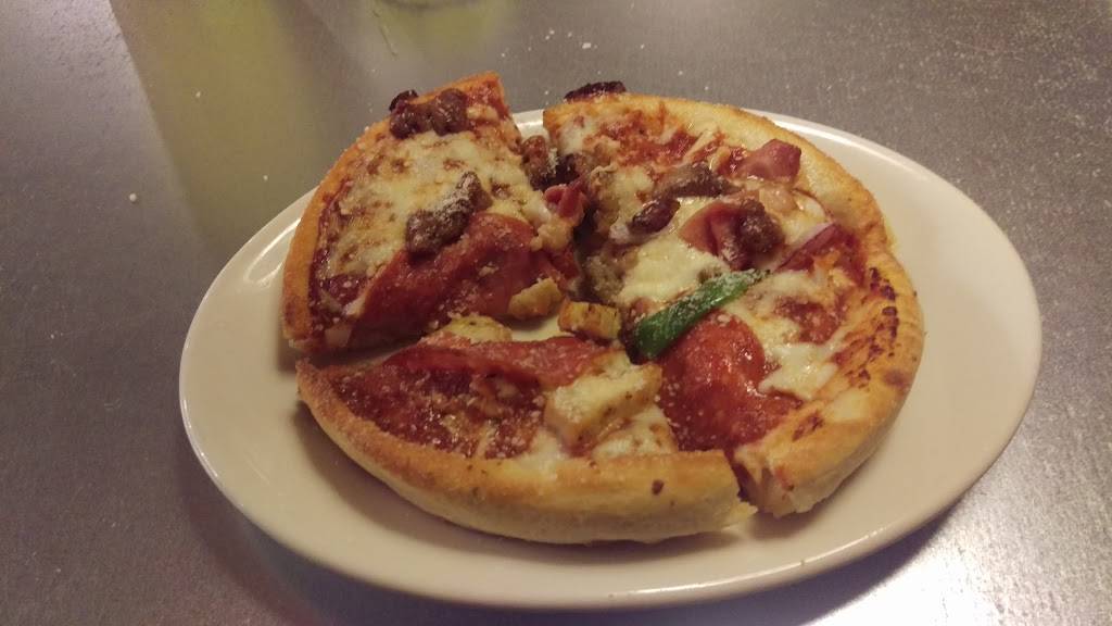 Pizza Hut | restaurant | 2352 N Park Dr, Holland, MI 49424, USA | 6163950200 OR +1 616-395-0200