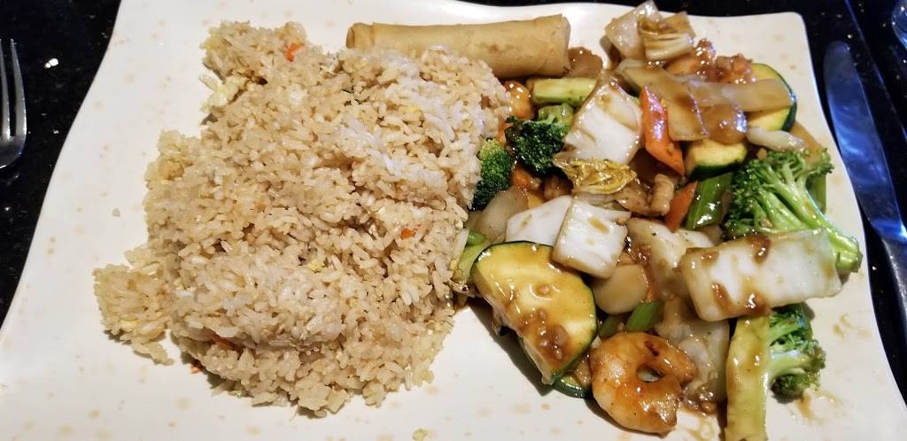 Tott Asian Grill | restaurant | 9208 W Alameda Ave, Lakewood, CO 80226, USA | 3039873360 OR +1 303-987-3360