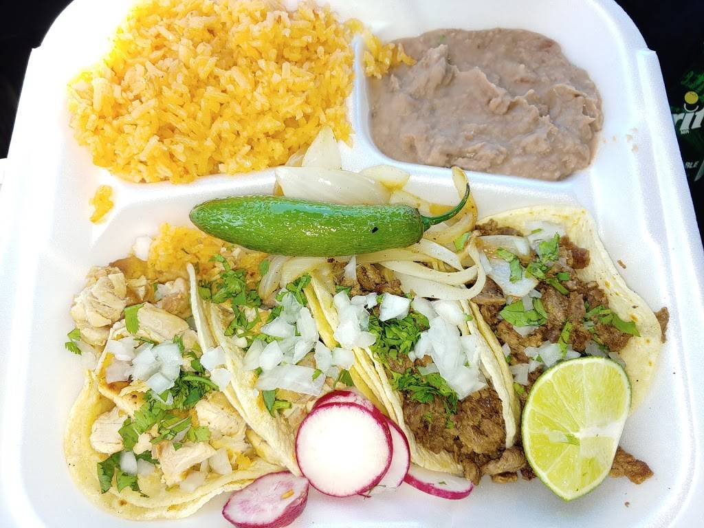 Tacos Reggie | restaurant | Highlights info row image 5710, 196th St SW, Lynnwood, WA 98036, USA | 4259318998 OR +1 425-931-8998