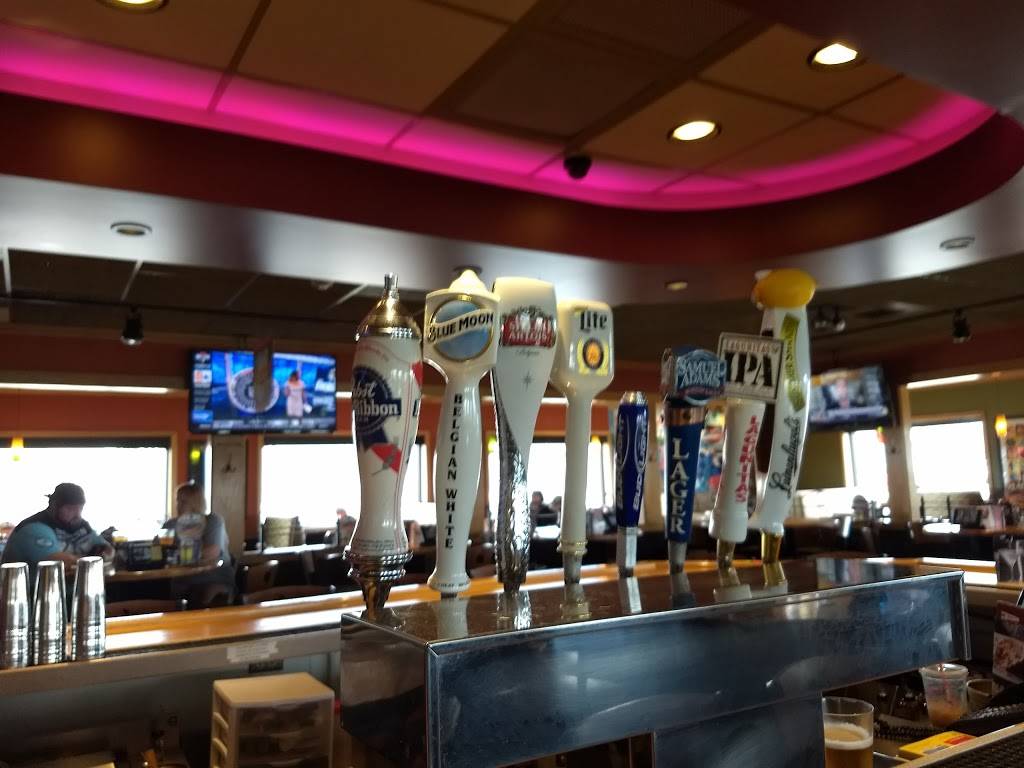 Applebees Grill + Bar | restaurant | 1507 36th St, Peru, IL 61354, USA | 8152201500 OR +1 815-220-1500