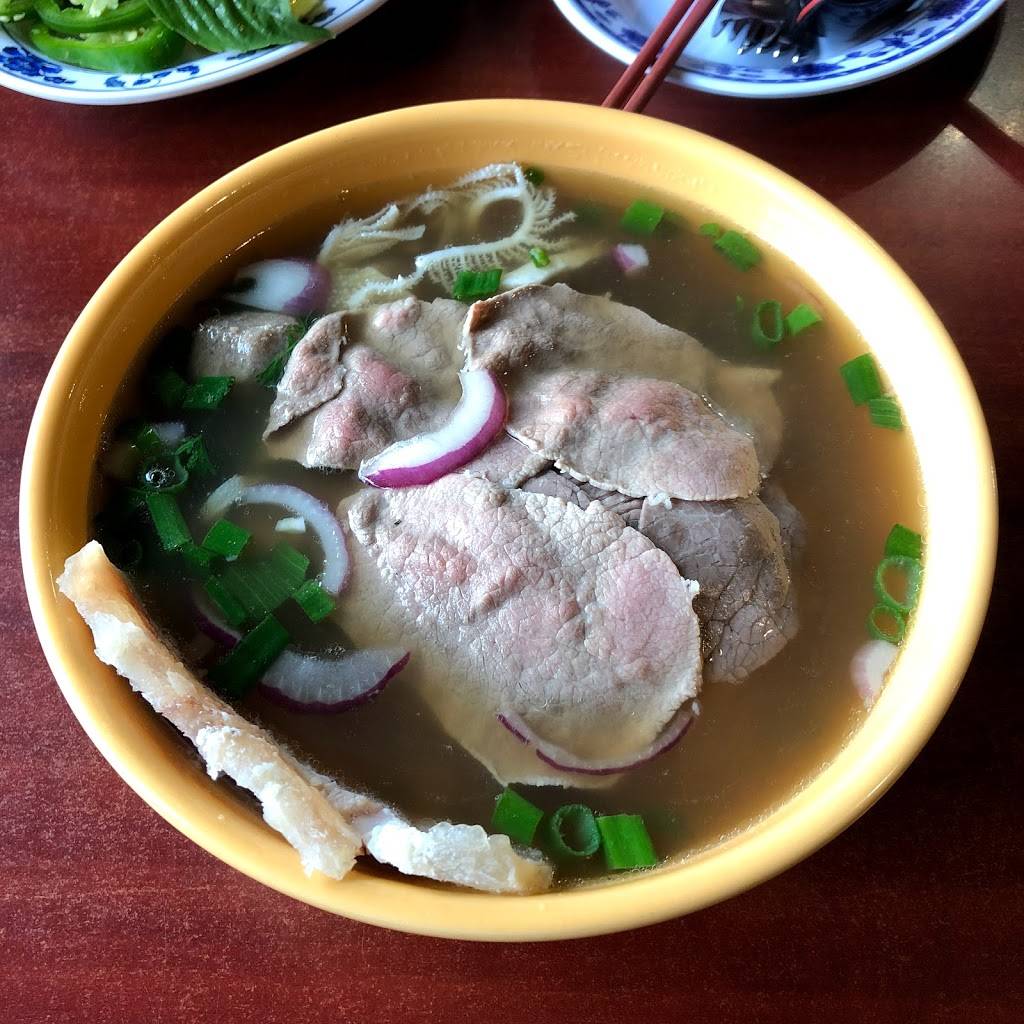 Pho 76 | restaurant | 1811 W Rosecrans St, Wausau, WI 54401, USA | 7158425301 OR +1 715-842-5301