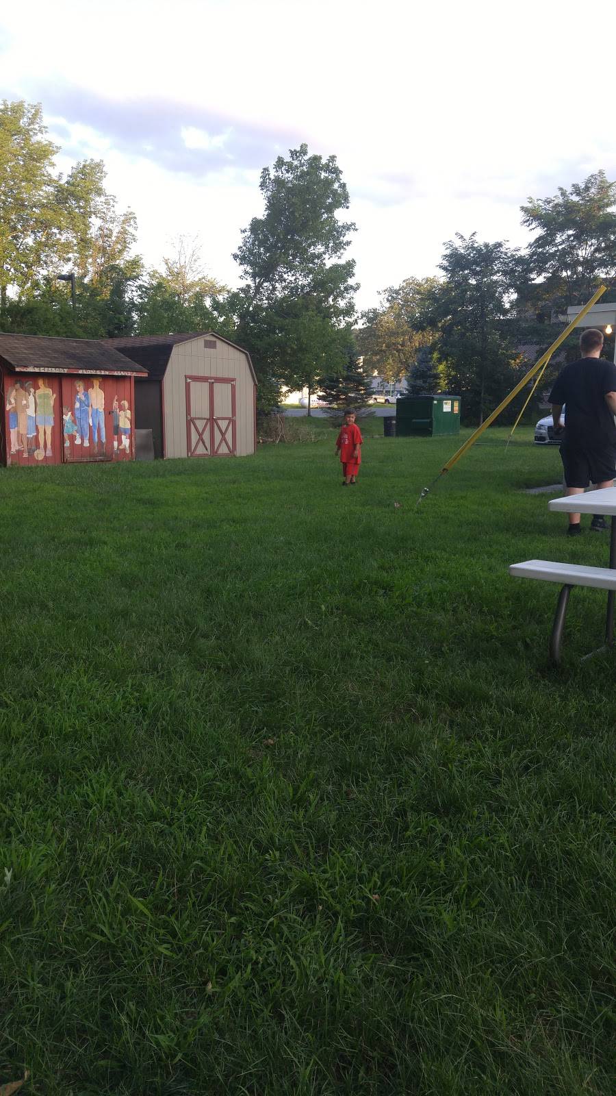 Lewiss Drive-In | restaurant | 2506 Milford Rd, East Stroudsburg, PA 18301, USA | 5702230517 OR +1 570-223-0517