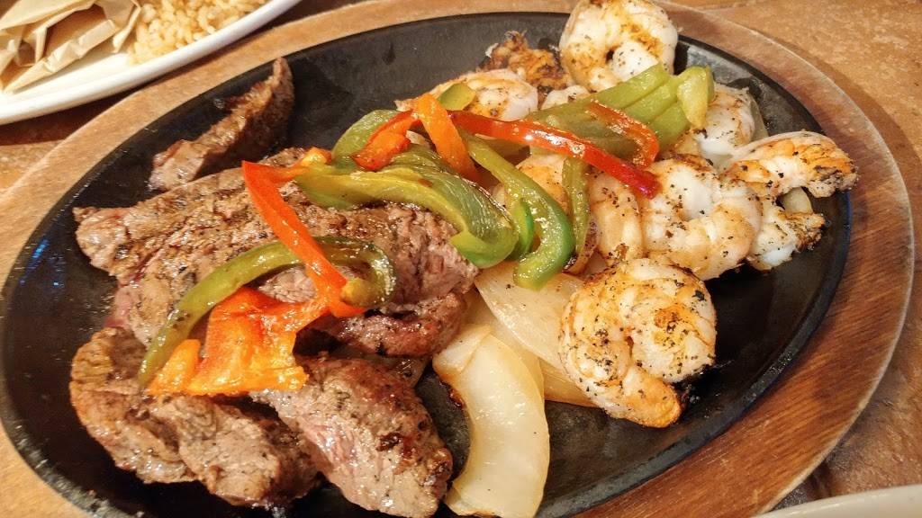 On The Border Mexican Grill & Cantina | meal takeaway | 33 Border Way, West Springfield, MA 01089, USA | 4133043500 OR +1 413-304-3500