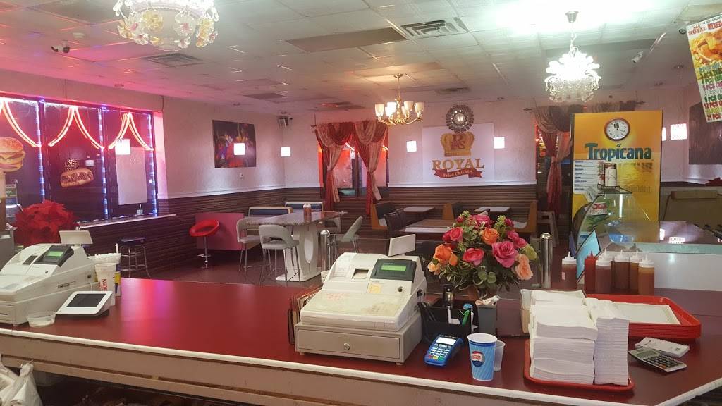 Royal Fried Chicken | restaurant | 270 Dexter St, Pawtucket, RI 02860, USA | 4017224433 OR +1 401-722-4433