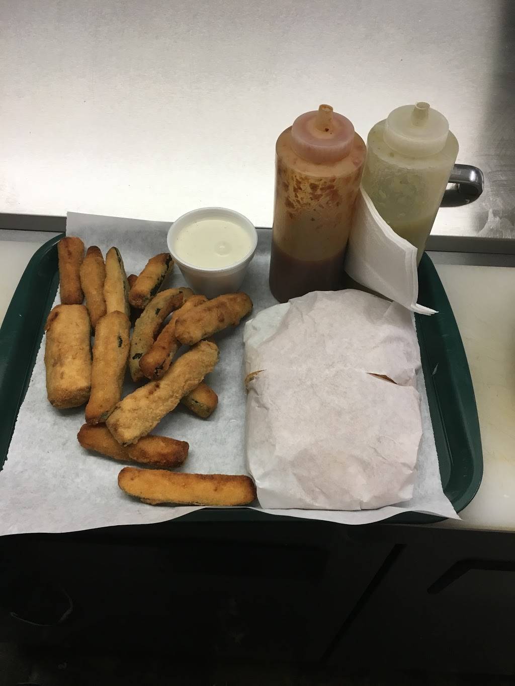 Ramsey Burger | restaurant | 1677 E 6th St, Beaumont, CA 92223, USA | 9518451855 OR +1 951-845-1855