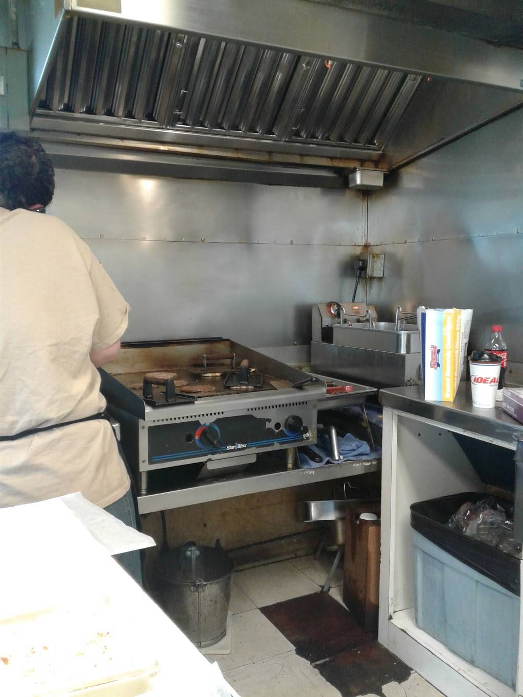 B & H Restaurant | restaurant | 112 N Airline Rd, Morganfield, KY 42437, USA | 2703890258 OR +1 270-389-0258