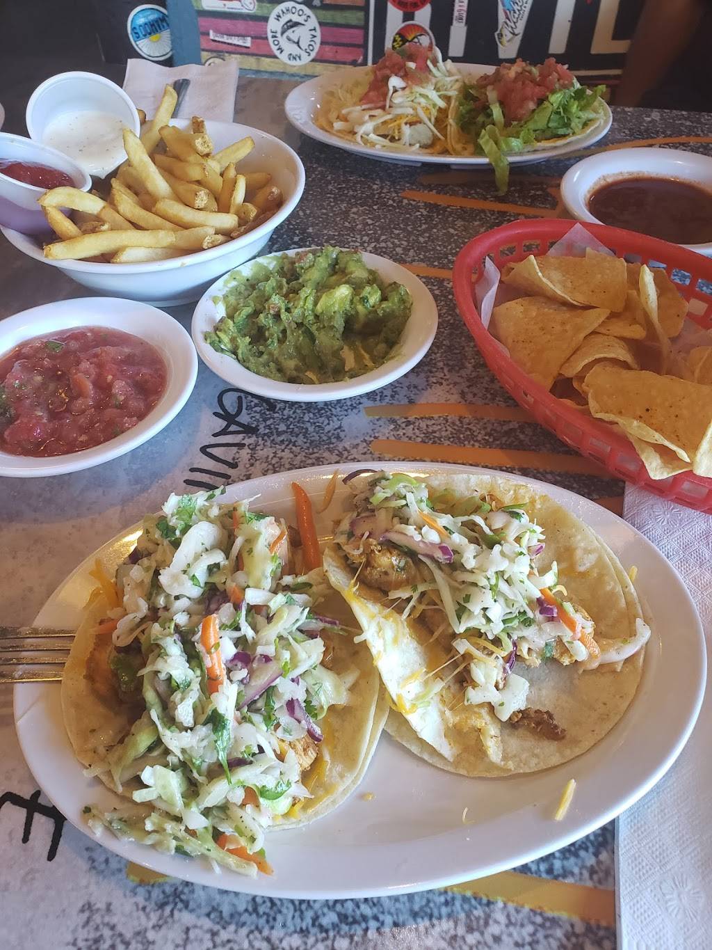 Wahoos Fish Taco | restaurant | 29073 Overland Dr, Temecula, CA 92591, USA | 9516944444 OR +1 951-694-4444