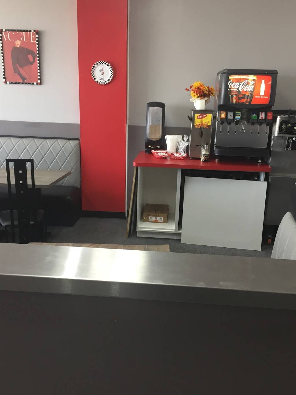 Bella Pizza | restaurant | 8028 N Middlebelt Rd, Westland, MI 48185, USA | 7344212565 OR +1 734-421-2565