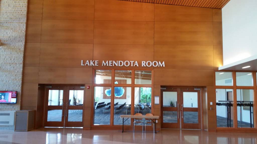 Four Lakes Market | restaurant | Willow Dr, Madison, WI 53706, USA | 6082622225 OR +1 608-262-2225