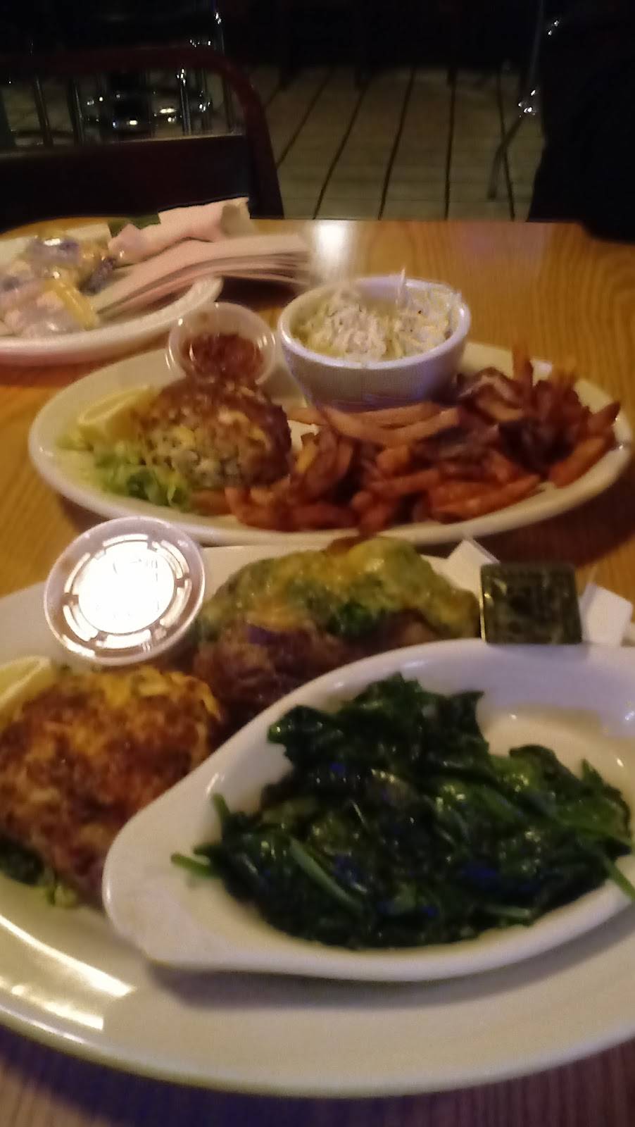 McAvoys | restaurant | 2531 Putty Hill Ave, Parkville, MD 21234, USA | 4108820500 OR +1 410-882-0500