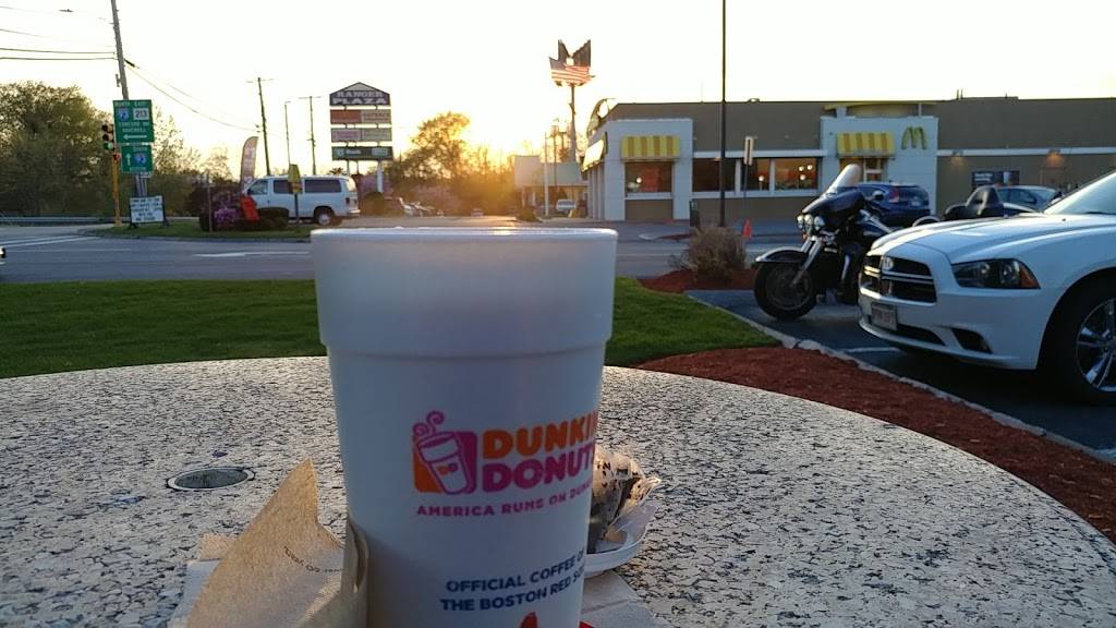 Dunkin | bakery | 147 Pelham St, Methuen, MA 01844, USA | 9786881199 OR +1 978-688-1199