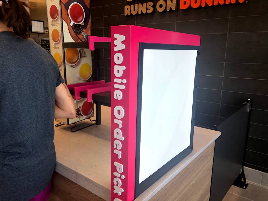 Dunkin | bakery | 1801 N Lincoln St, Greensburg, IN 47240, USA | 8124105940 OR +1 812-410-5940