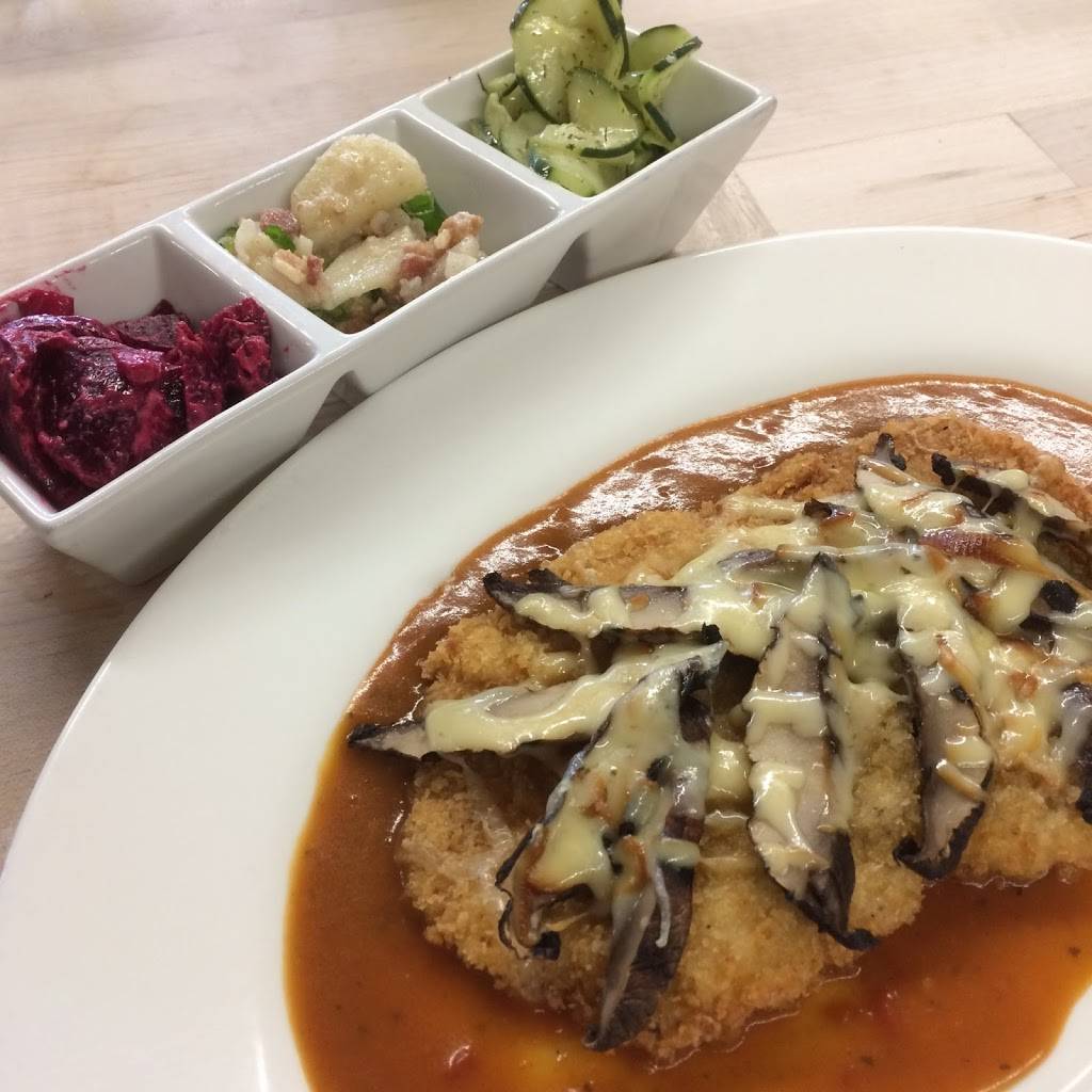 Breezy point inn | restaurant | 620 Jersey Ave, Greenwood Lake, NY 10925, USA | 8454778100 OR +1 845-477-8100