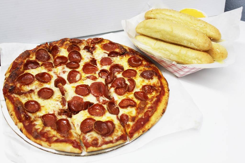 Northridge Lanes | restaurant | 1333 Moorefield Rd, Springfield, OH 45503, USA | 9373990850 OR +1 937-399-0850