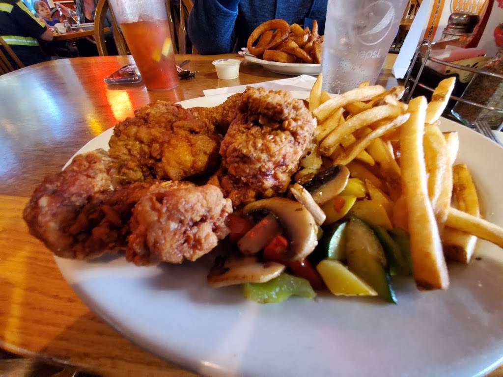 T Js Roadhouse | restaurant | 520 S Auburn St, Colfax, CA 95713, USA | 5303461040 OR +1 530-346-1040