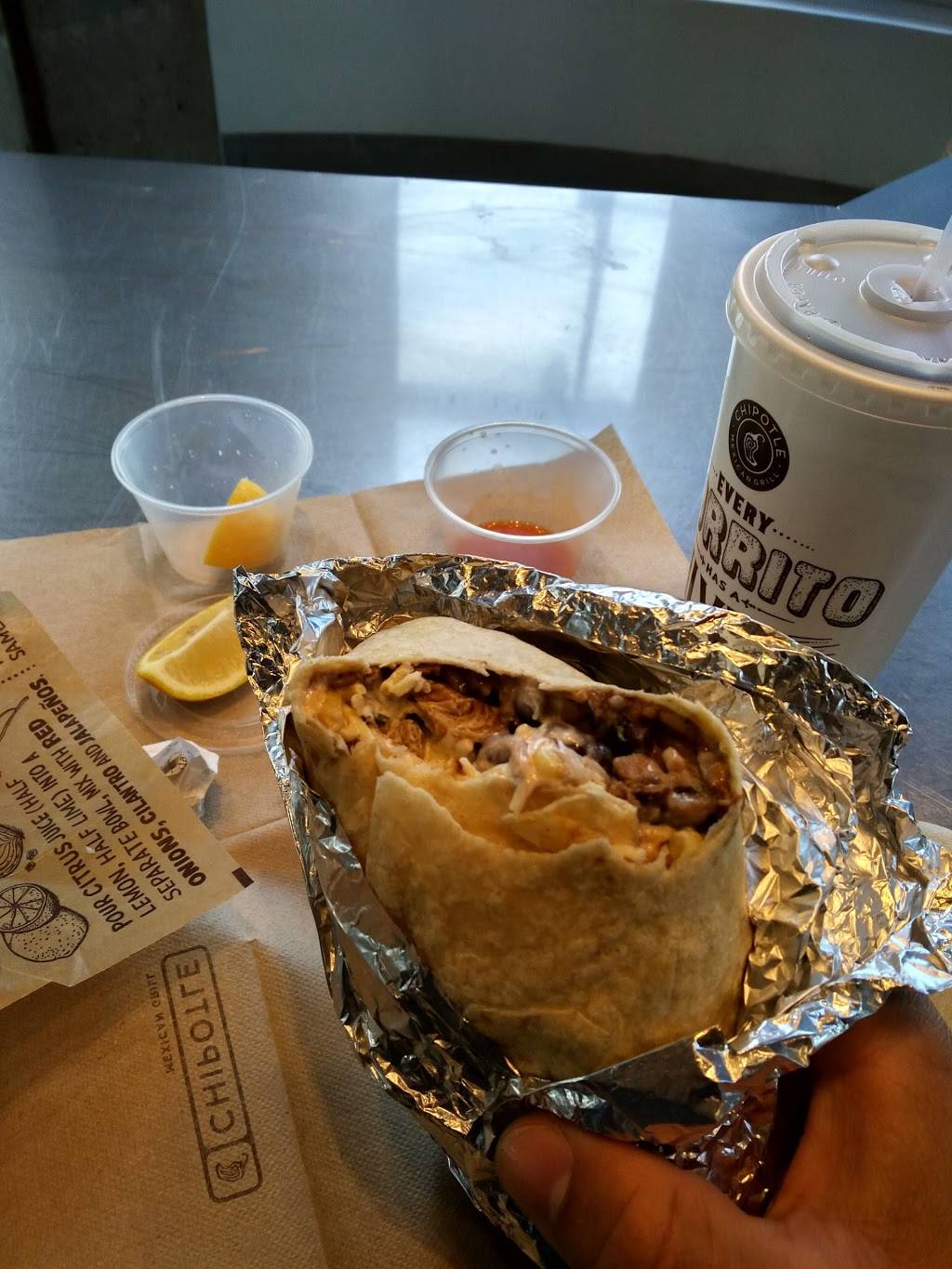 Chipotle Mexican Grill | restaurant | 2300 Washington Pl NE Ste 101S, Washington, DC 20018, USA | 2022690394 OR +1 202-269-0394