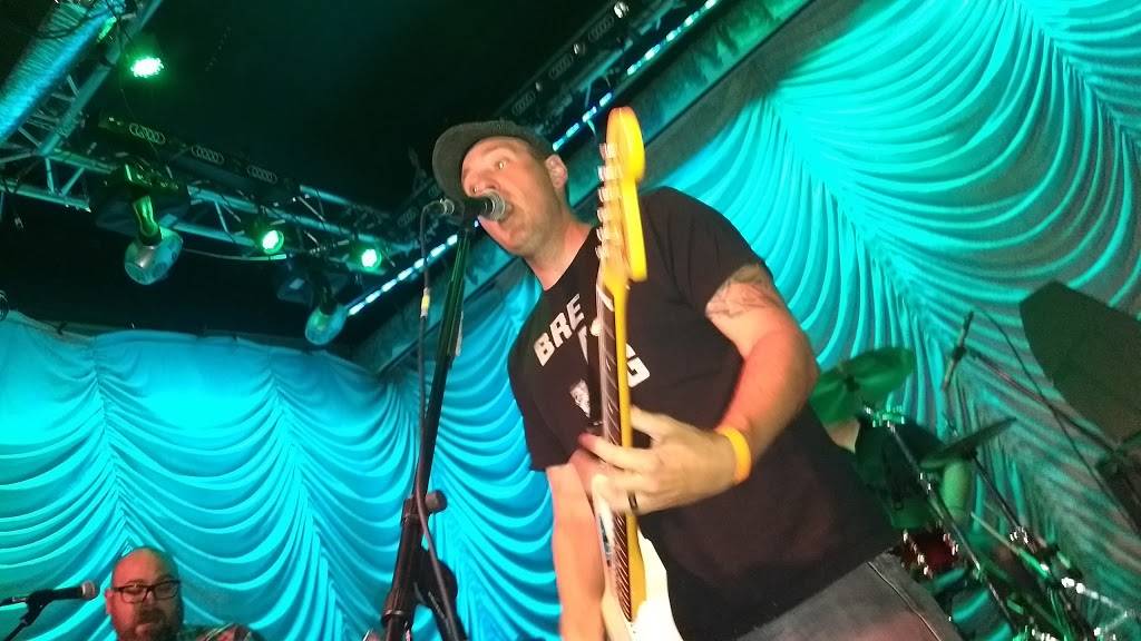 Saint Rocke | restaurant | 142 Pacific Coast Hwy, Hermosa Beach, CA 90254, USA | 3103720035 OR +1 310-372-0035