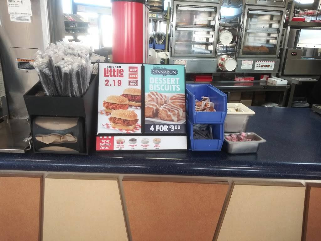 KFC | restaurant | 1260 N Nelson Dr, Derby, KS 67037, USA | 3167884161 OR +1 316-788-4161