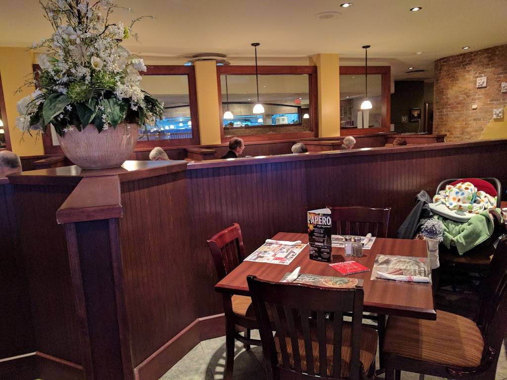 Mikes | restaurant | 603 Rue Principale, Granby, QC J2G 2X9, Canada | 4507773030 OR +1 450-777-3030