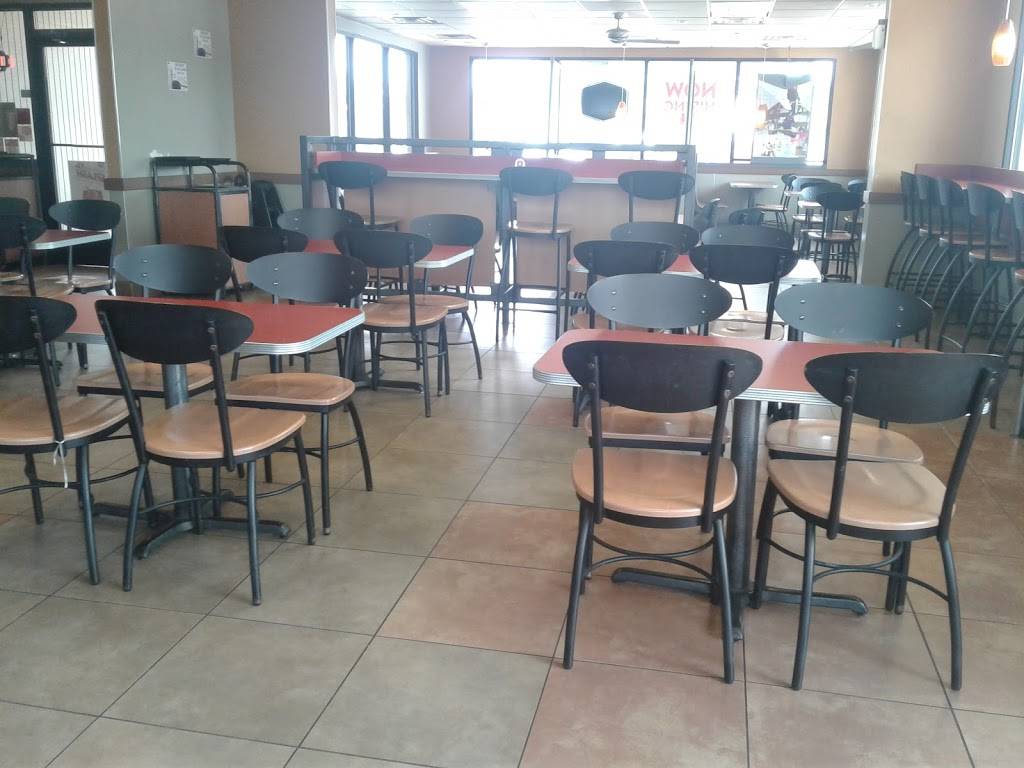 Jack in the Box | restaurant | 4210 N Central Expy, Dallas, TX 75206, USA | 2148233650 OR +1 214-823-3650