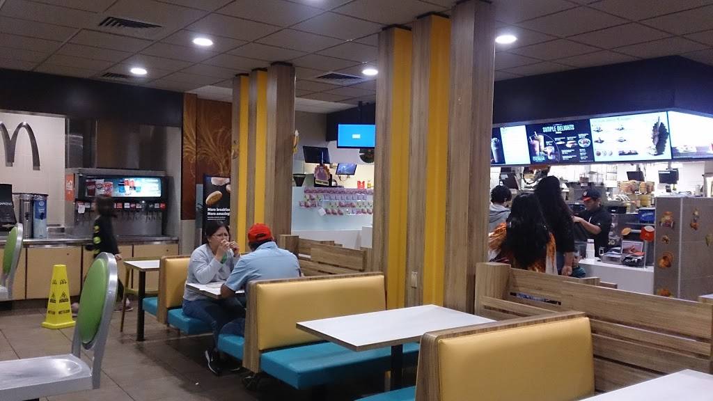 McDonalds | cafe | 3810 S Bristol St, Santa Ana, CA 92704, USA | 7145452380 OR +1 714-545-2380