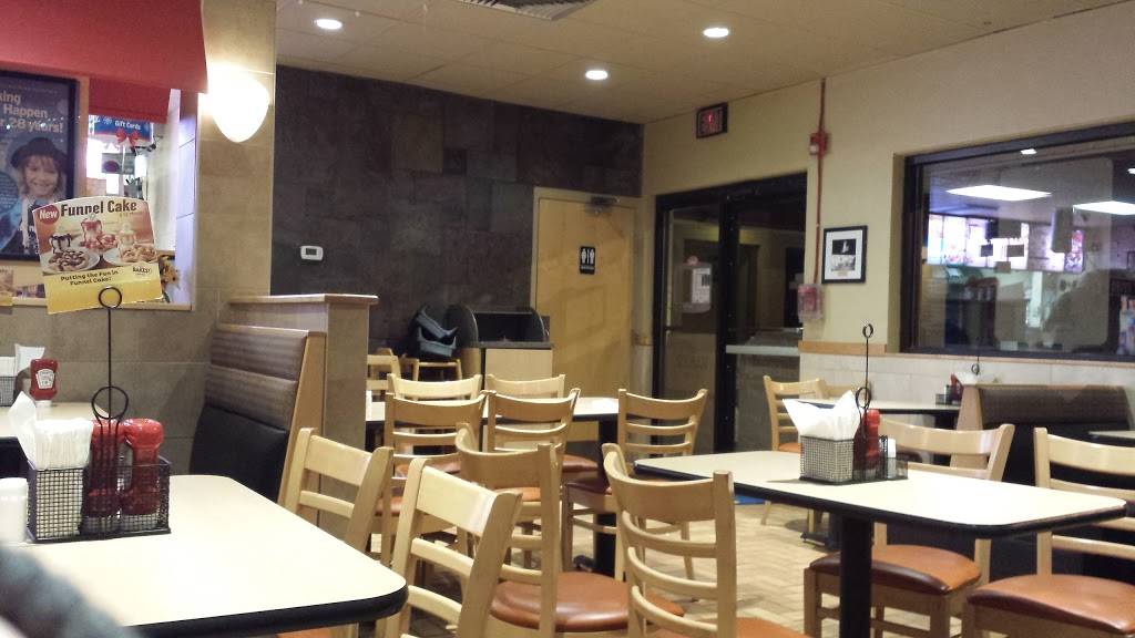 Dairy Queen Grill & Chill | restaurant | 389 N Washington St, North Attleborough, MA 02760, USA | 5086953947 OR +1 508-695-3947