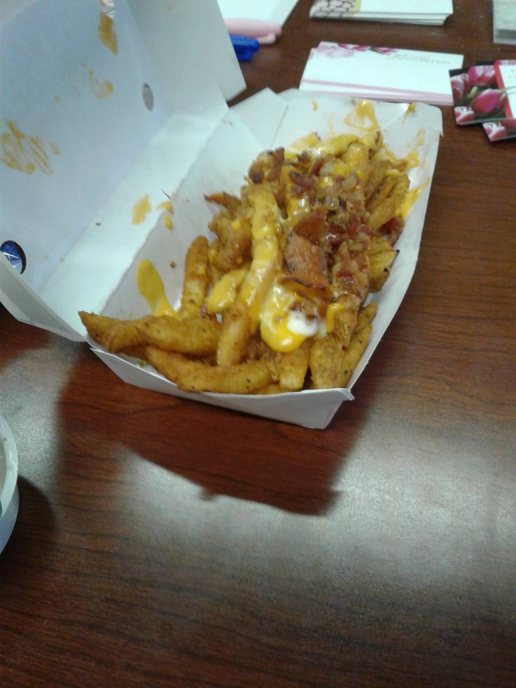 Checkers | restaurant | 524 S Dixie Hwy, Lake Worth, FL 33460, USA | 5615822100 OR +1 561-582-2100