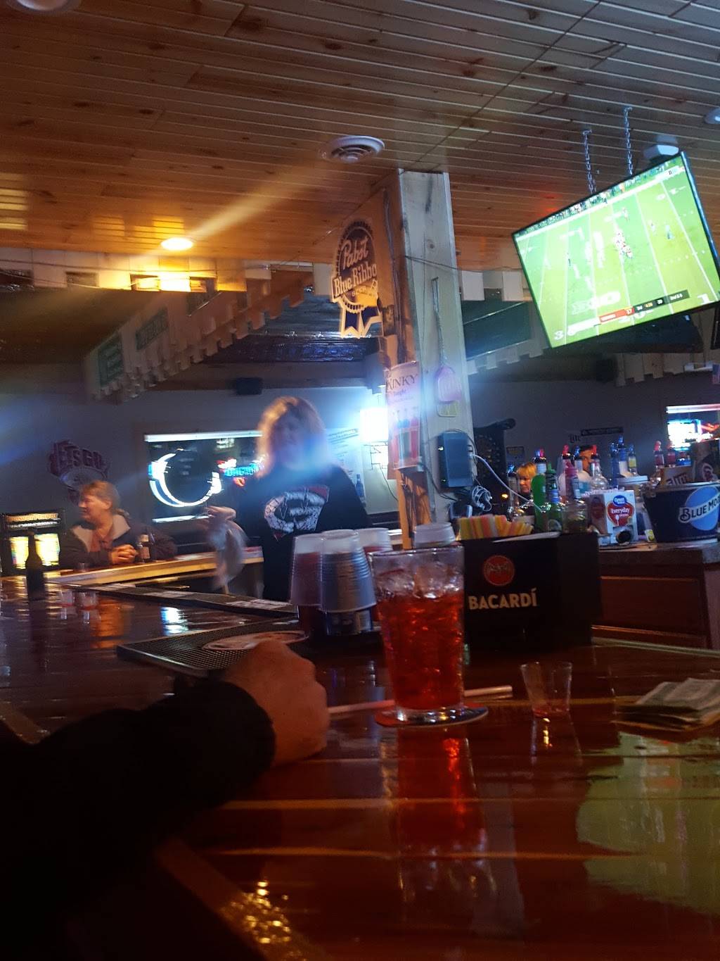 Low Places Bar and Grill (Formerly Frog Town Inn) | restaurant | 8131, 407 Central Dr, Cashton, WI 54619, USA | 6086545779 OR +1 608-654-5779