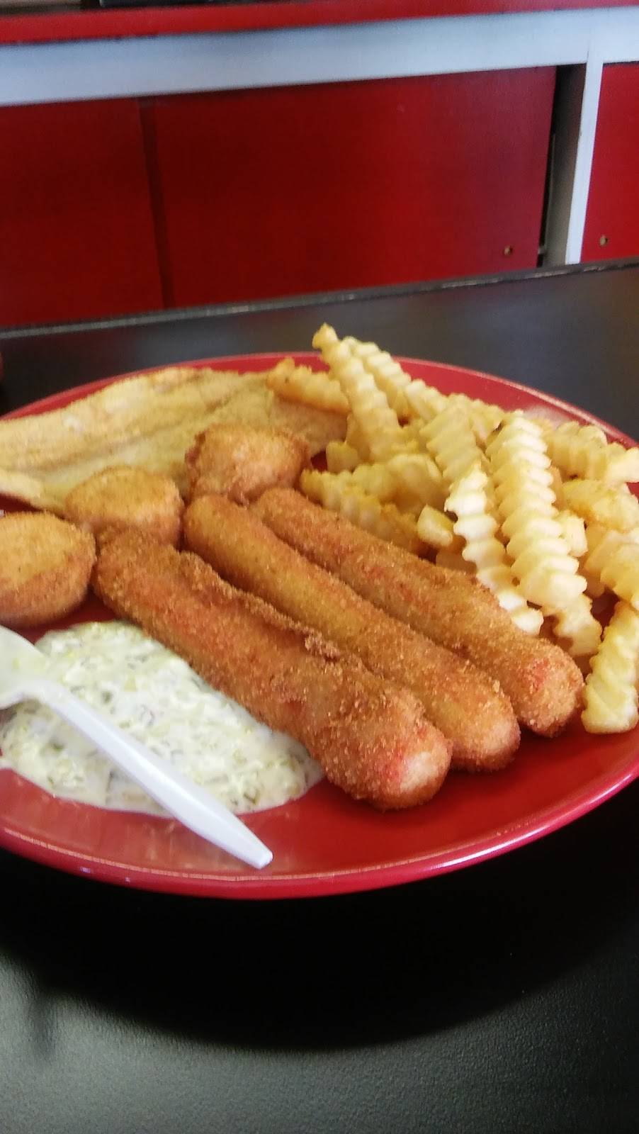 Moms Kitchen | restaurant | Newark, NJ 07106, USA | 9738490487 OR +1 973-849-0487