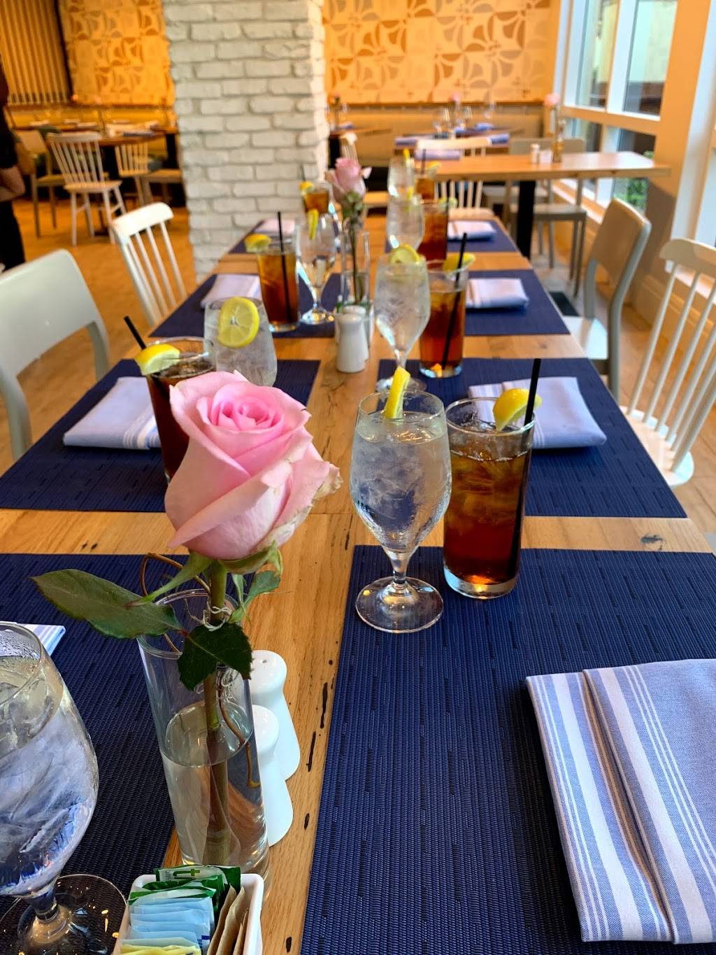 AND Fish Kitchen + Bar | restaurant | 1200 N Ocean Blvd, Pompano Beach, FL 33062, USA | 9549449515 OR +1 954-944-9515