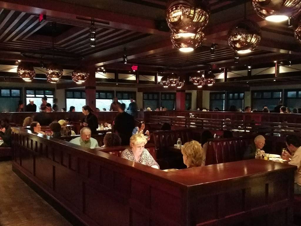 J. Alexanders Redlands Grill | restaurant | 2670 N Germantown Pkwy, Memphis, TN 38133, USA | 9013819670 OR +1 901-381-9670