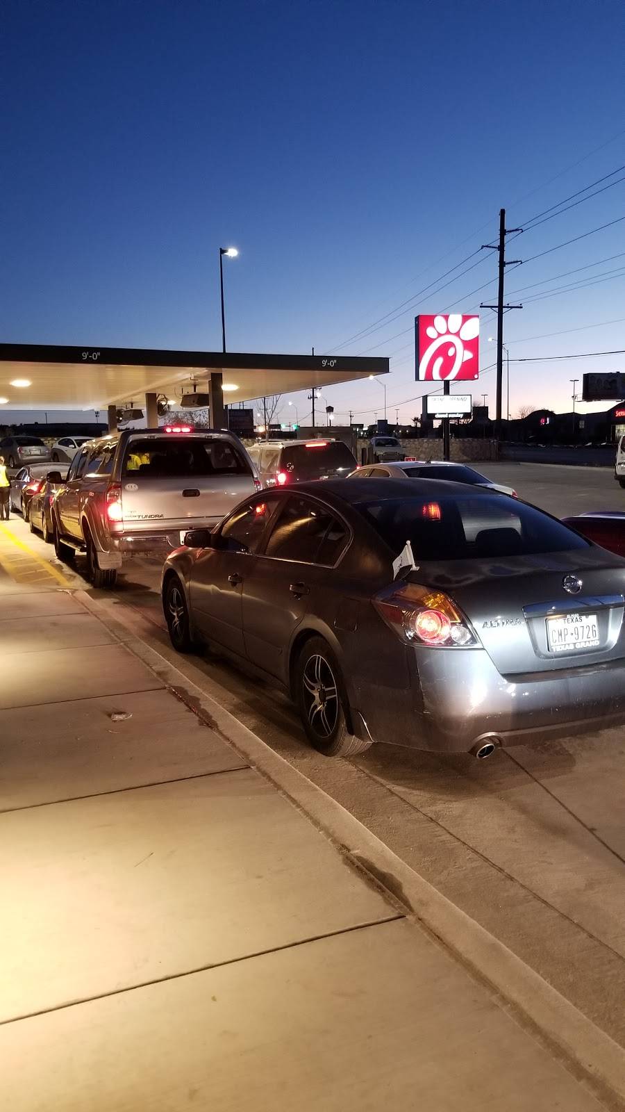 Chick-fil-A | restaurant | 1335 N Zaragoza Rd, El Paso, TX 79936, USA | 9158575452 OR +1 915-857-5452