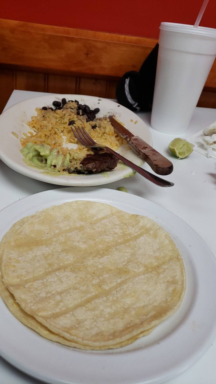 Tacos Lupita | restaurant | 505 Broadway, Lawrence, MA 01841, USA | 9786814517 OR +1 978-681-4517