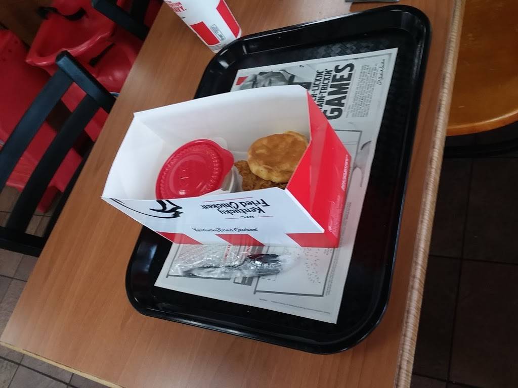 KFC | restaurant | 8770 Maple St, Omaha, NE 68134, USA | 4023918700 OR +1 402-391-8700