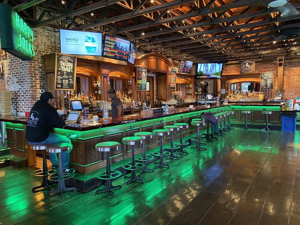 The Siren | restaurant | 900 Main St, Morro Bay, CA 93442, USA | 8052251312 OR +1 805-225-1312