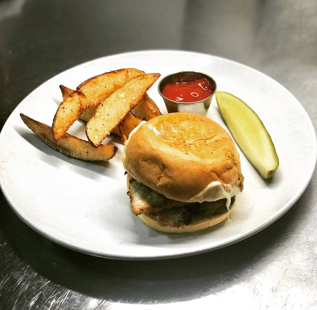 12 South Taproom and Grill | restaurant | 2318 12th Ave S, Nashville, TN 37204, USA | 6154637552 OR +1 615-463-7552