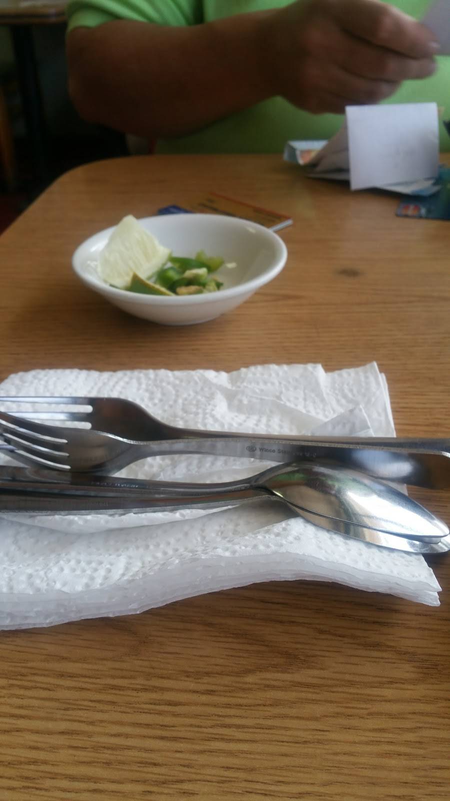 Karihang-Pinoy | restaurant | 4909 Santa Monica Blvd, Los Angeles, CA 90029, USA | 3236668339 OR +1 323-666-8339